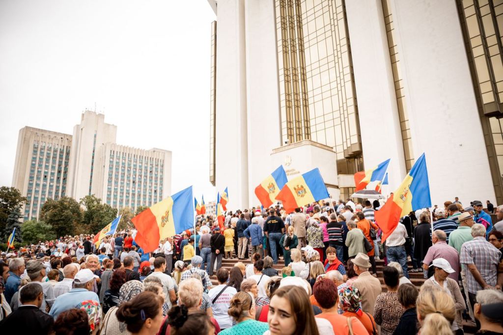 VOR FI PROTESTE. Întrebare și&nbsp;răspuns