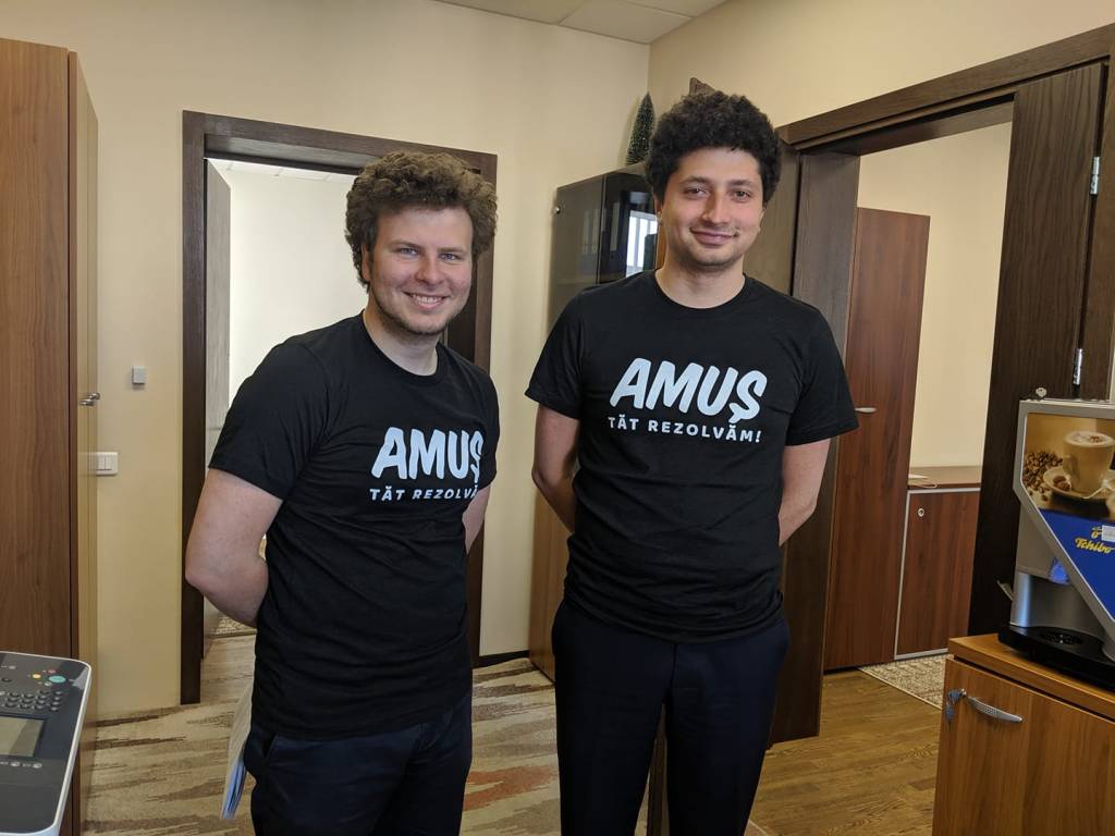 Gluma lui Spînu și gazele urât mirositoare, care-i fac pe moldoveni să râdă… ca proasta-n târg