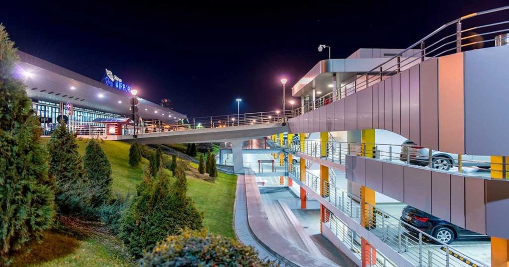 Aeroportul nu va mai fi al poporului, ne-am bucurat destul. Îl vom da pe mâini bune, de această dată, are Spînu grijă