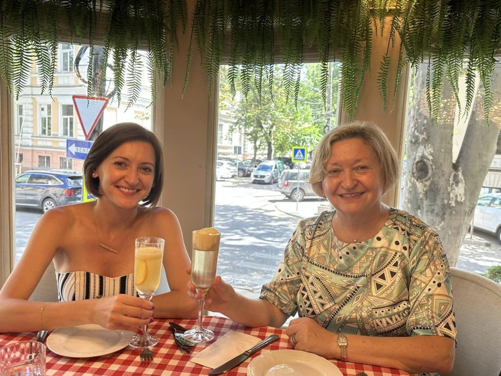 Râde cel care râde la urmă. Veronica Dragalin pare hotărâtă să lupte pe bune cu corupția, cu sau fără sediu&nbsp;propriu